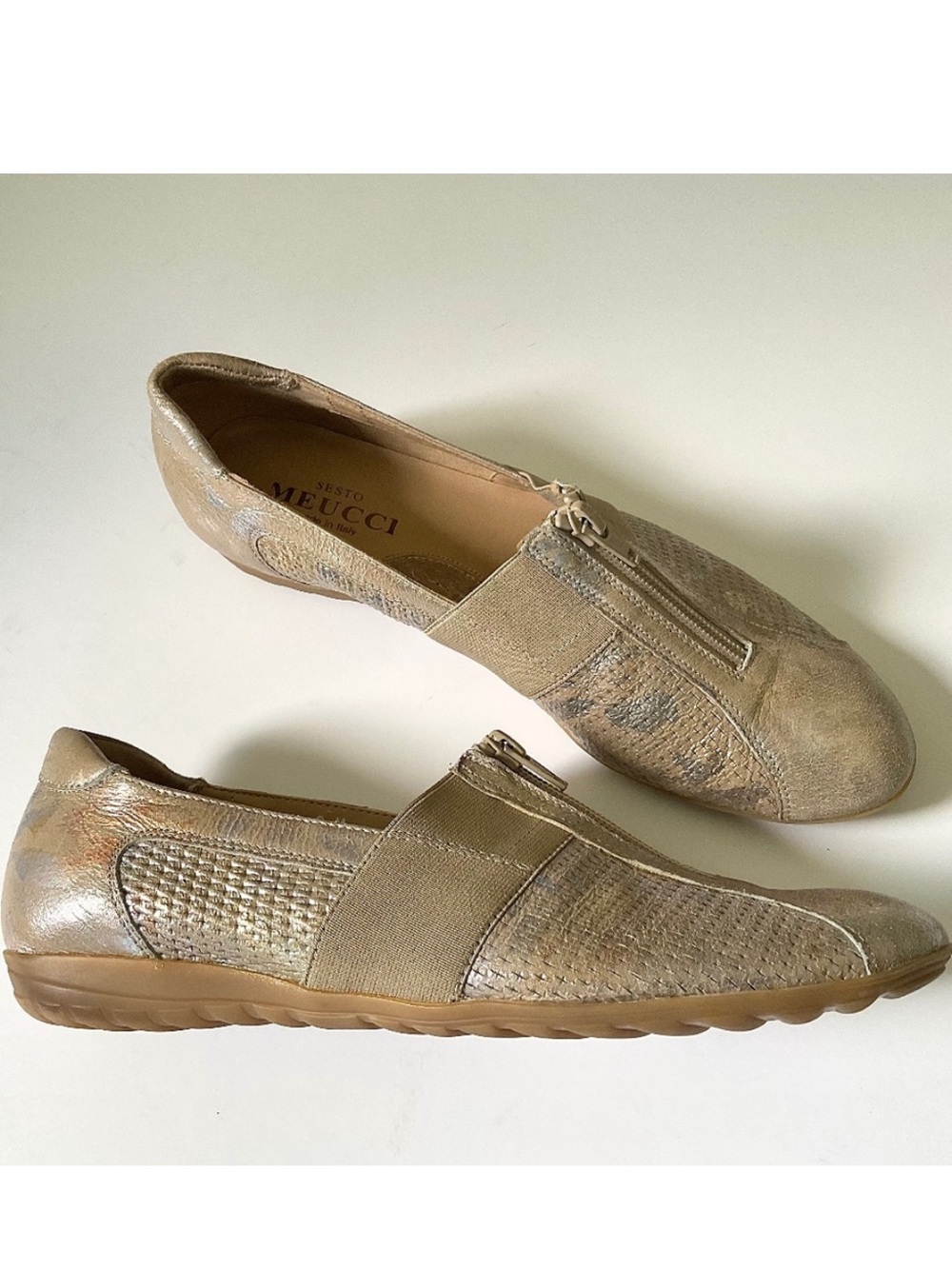 Sesto Meucci Bardon Platino Arrack Leather Gold Flats Made in Italy Size 9